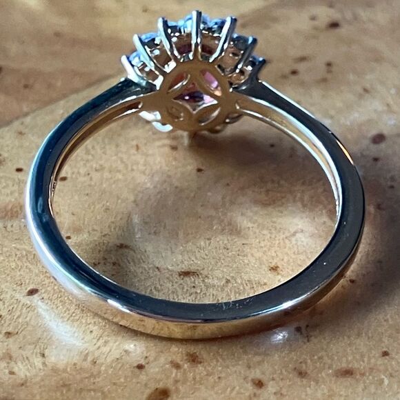 Natural Red Garnet Sterling Silver Halo Ring Discounted Size 8 - Picture 5 of 11